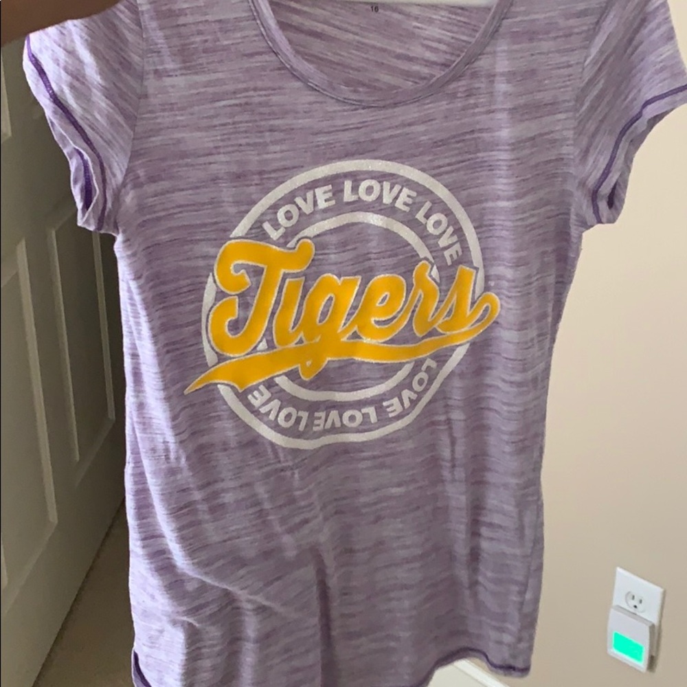 Cute purple and white tee